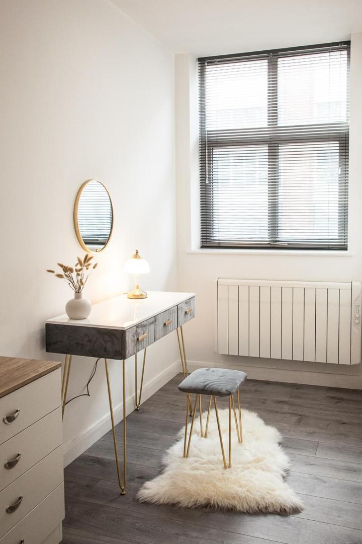 Apartment Cityscape 2-br - Leicester's Premier Urban Retreat *