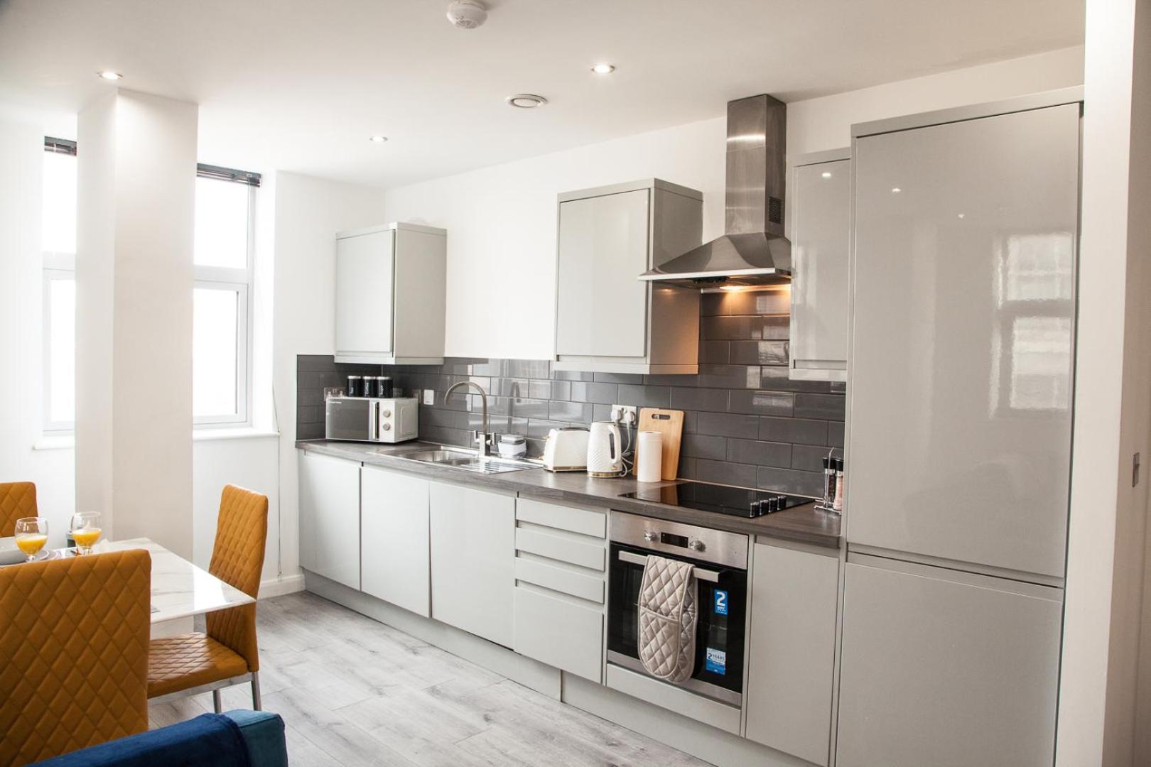 Cityscape 2-br - Leicester's Premier Urban Retreat