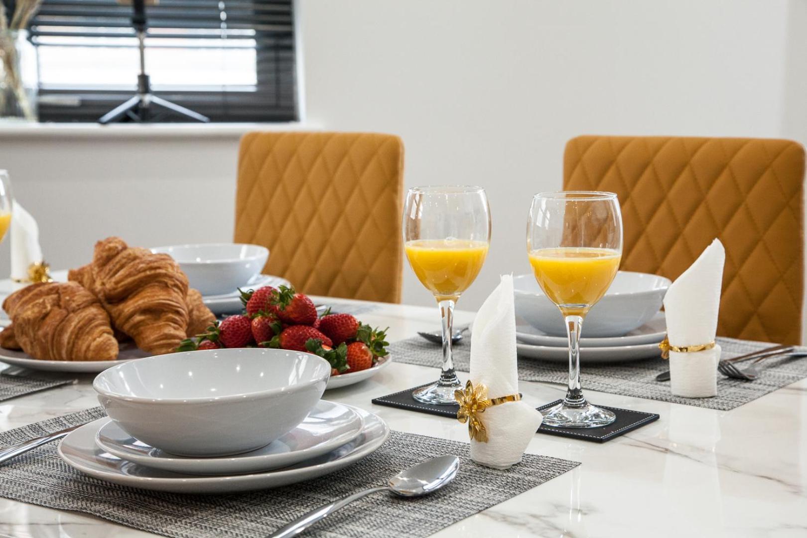 Apartment Cityscape 2-br - Leicester's Premier Urban Retreat *