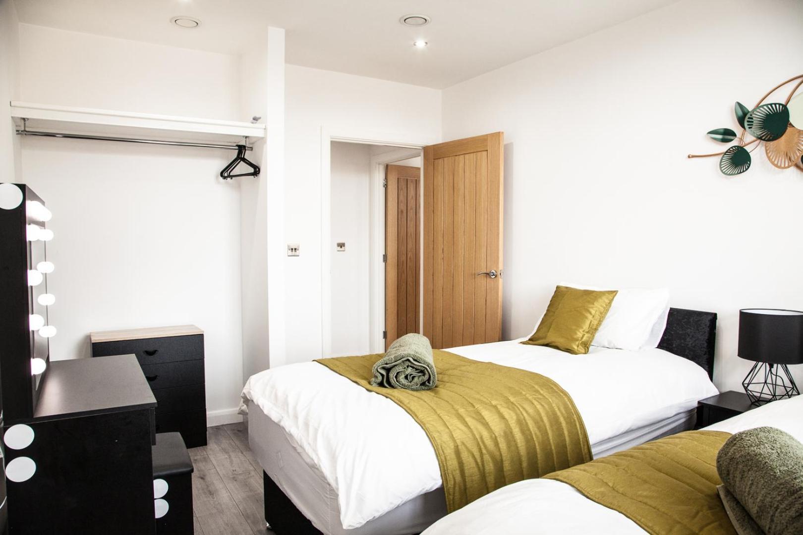 Apartment Cityscape 2-br - Leicester's Premier Urban Retreat